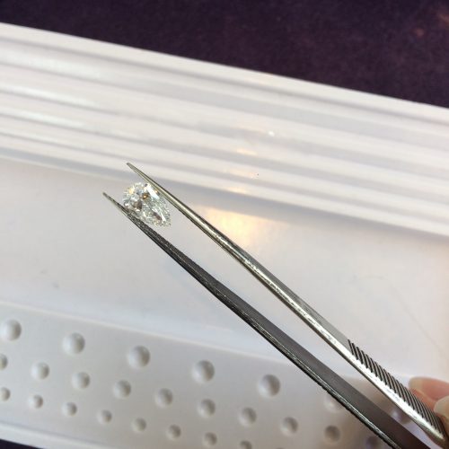 J1229 Pear cut Diamond ring new