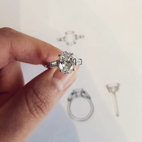 Oval Cut Diamond Engagement Ring