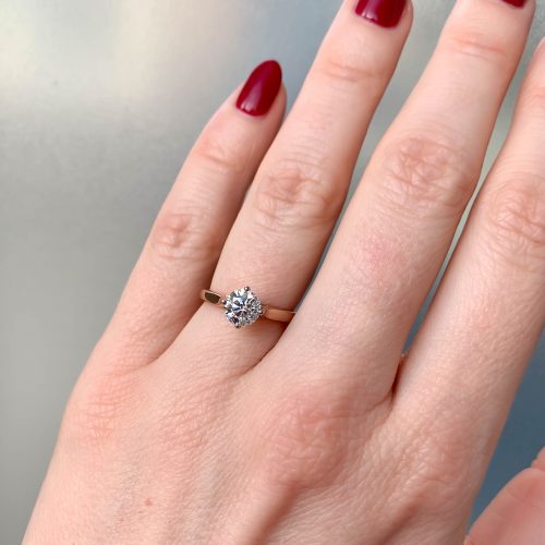 J3161 – Hand – Story