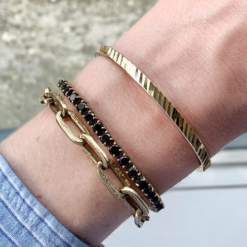 J3166 – Wrist – Stories or Reel