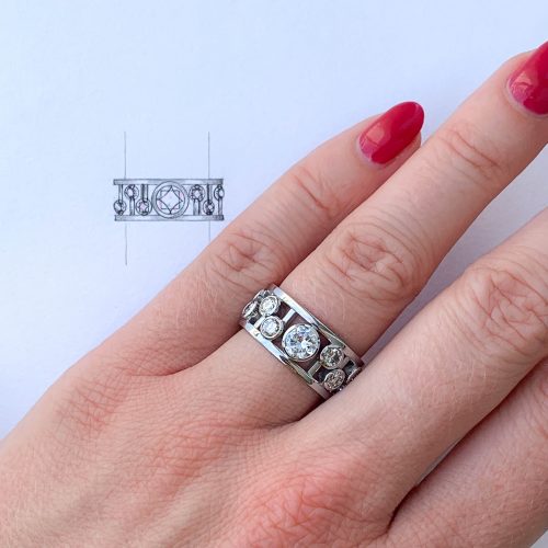 J3168 – On hand with sketch