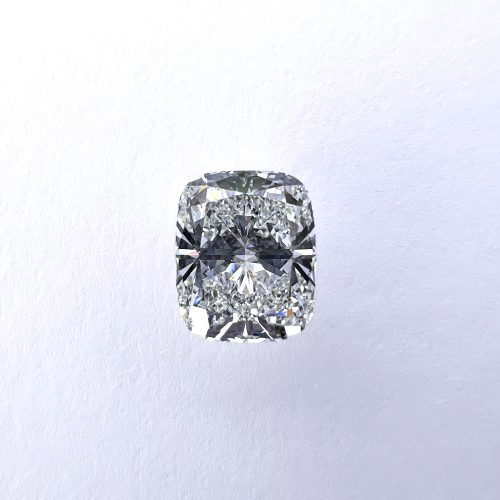 J3995 Cushion Cut Diamond