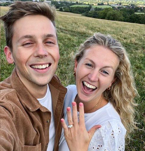 J3995 – Happy Couple – Proposal – CHECK IF OK TO POST