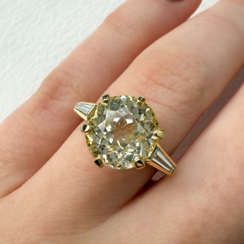 J3938 – Hand