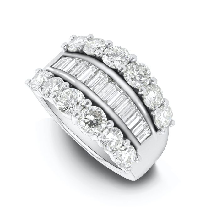 Original custom diamond engagement ring by W&W Jewellery
