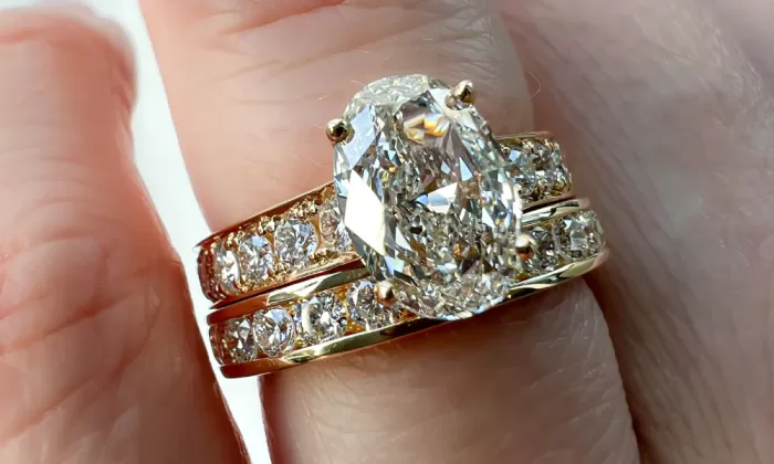 Custom Oval Diamond Engagement Ring and wedding rings