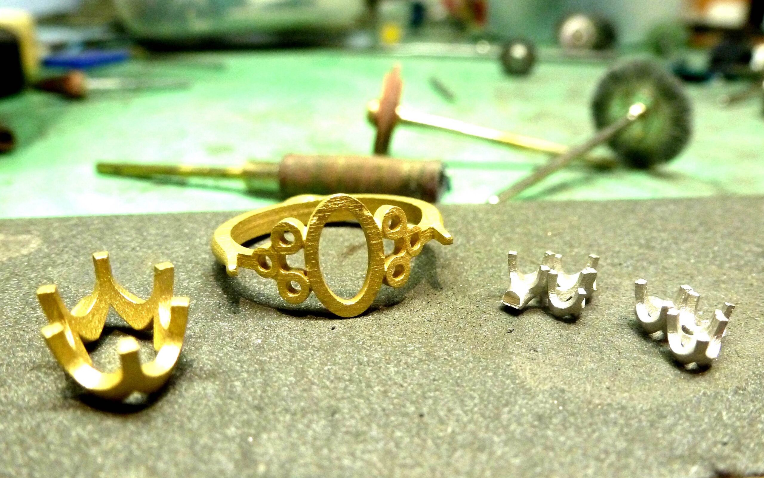 Green Sapphire Ring – In the Workshop