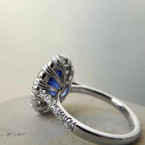 Bespoke Sri Lankan Sapphire Engagement Ring